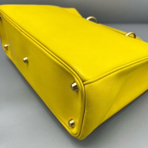 Dior Medium Diorissimo Tote Calfskin Yellow