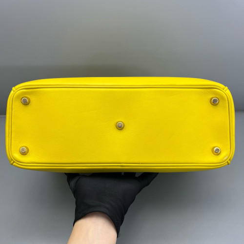 Dior Medium Diorissimo Tote Calfskin Yellow