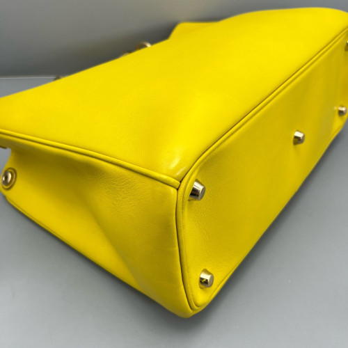 Dior Medium Diorissimo Tote Calfskin Yellow