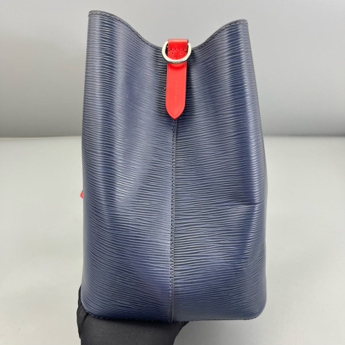 Louis Vuitton Neonoe MM Epi Blue Red