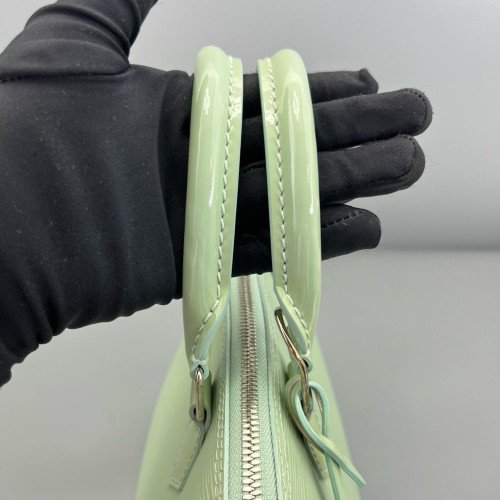 Louis Vuitton Alma PM Epi Light Green