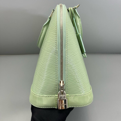 Louis Vuitton Alma PM Epi Light Green