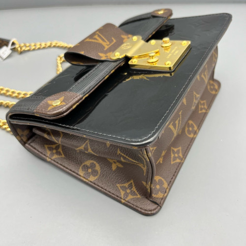Louis Vuitton Wynwood Shoulder Bag Vernis Monogram Brown Black