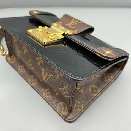 Louis Vuitton Wynwood Shoulder Bag Vernis Monogram Brown Black