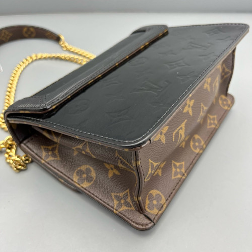 Louis Vuitton Wynwood Shoulder Bag Vernis Monogram Brown Black
