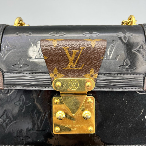 Louis Vuitton Wynwood Shoulder Bag Vernis Monogram Brown Black