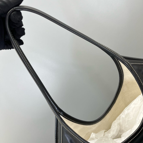 Miu Miu Ivy Regular Smooth Calfskin Black Miu Miu Ivy Regular Smooth Calfskin Black