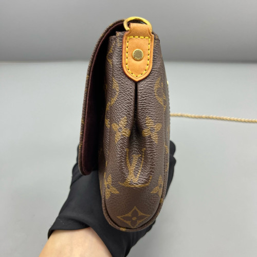 Louis Vuitton Favorite MM Monogram Brown