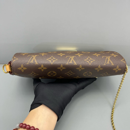 Louis Vuitton Favorite MM Monogram Brown