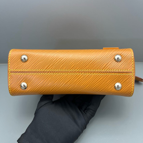 Louis Vuitton Cluny Mini Epi Tan