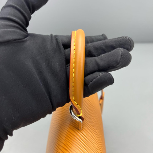 Louis Vuitton Cluny Mini Epi Tan