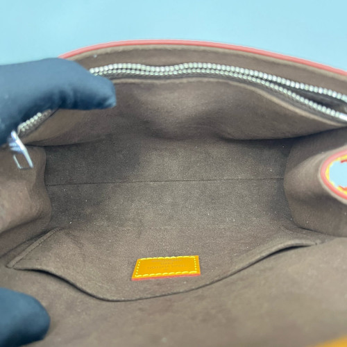Louis Vuitton Cluny Mini Epi Tan