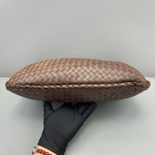 Bottega Veneta Medium Veneta Hobo Lambskin Intrecciato Nappa Brown