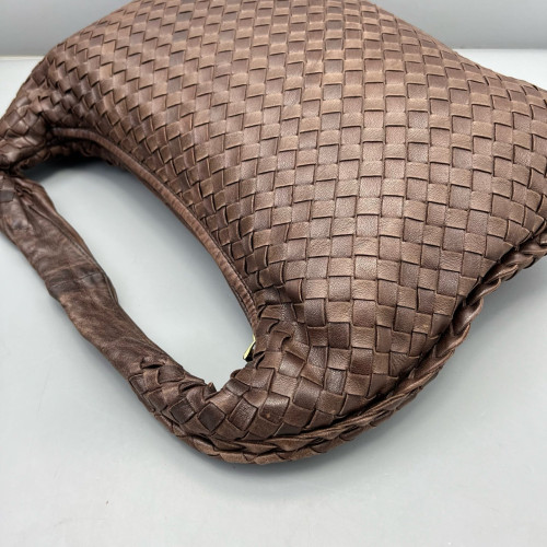 Bottega Veneta Medium Veneta Hobo Lambskin Intrecciato Nappa Brown