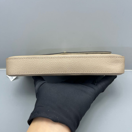 Louis Vuitton Pochette Felicie Chain Wallet Monogram Empreinte Giant Marmo Louis Vuitton Pochette Felicie Chain Wallet Monogram Empreinte Giant Marmo
