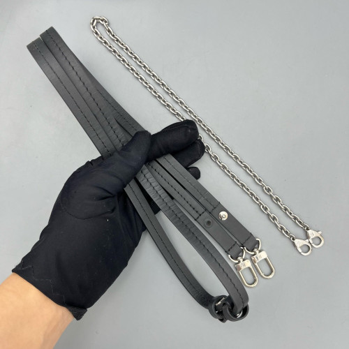 Louis Vuitton Easy Pouch On Strap Epi Black