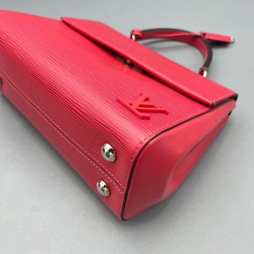 Louis Vuitton Cluny Bb Epi Red