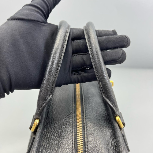 Loewe Amazona 29 Calfskin Black Loewe Amazona 29 Calfskin Black