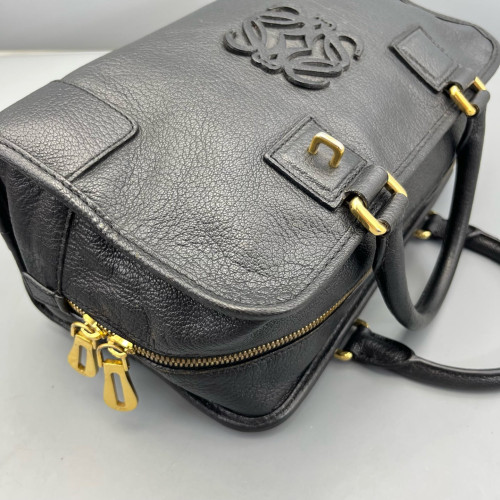 Loewe Amazona 29 Calfskin Black Loewe Amazona 29 Calfskin Black