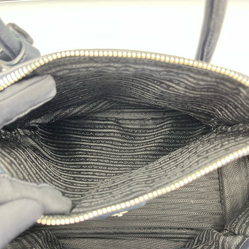 Prada Tote Bag Calfskin Black