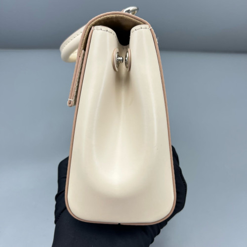 Louis Vuitton Cluny Mini Epi White