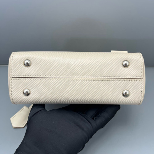 Louis Vuitton Cluny Mini Epi White