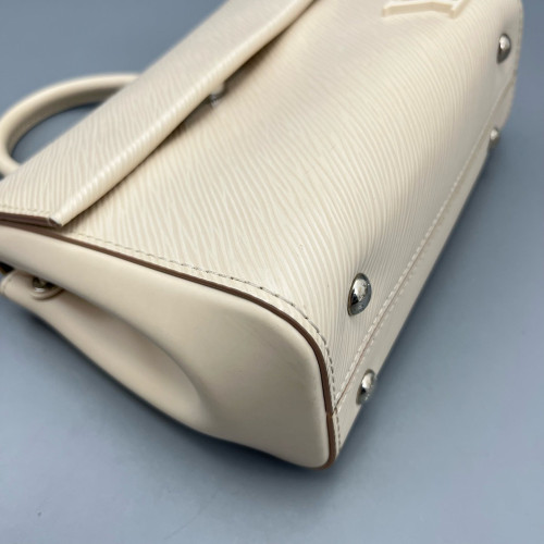Louis Vuitton Cluny Mini Epi White