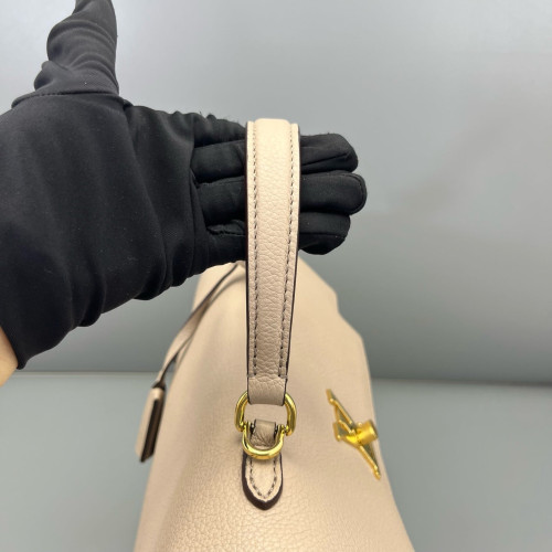 Louis Vuitton Lockme Ever MM Calfskin Natural Tan
