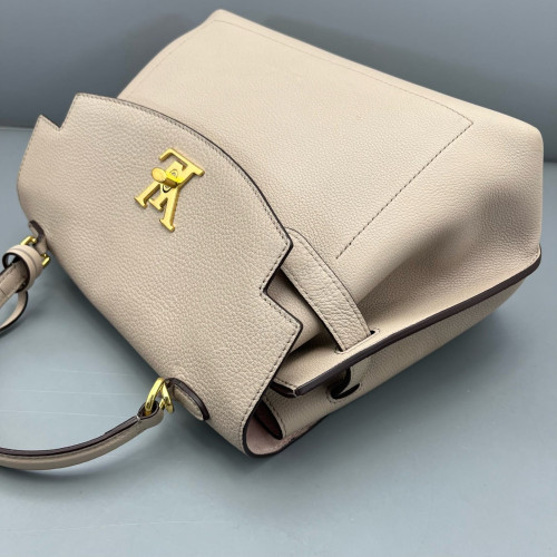 Louis Vuitton Lockme Ever MM Calfskin Natural Tan