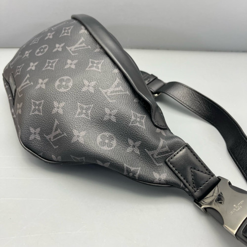 Louis Vuitton Discovery Bumbag PM Monogram Eclipse Black