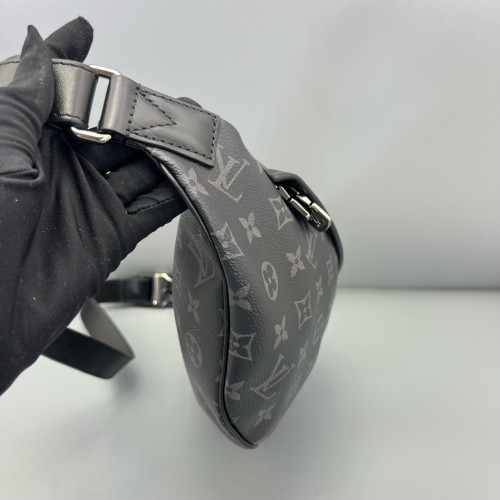Louis Vuitton Discovery Bumbag PM Monogram Eclipse Black