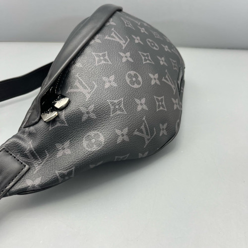 Louis Vuitton Discovery Bumbag PM Monogram Eclipse Black