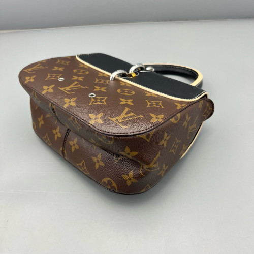 Louis Vuitton Chain It PM Monogram Brown