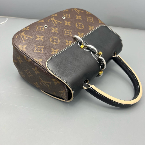 Louis Vuitton Chain It PM Monogram Brown