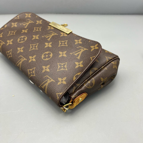 Louis Vuitton Favorite MM Monogram Brown