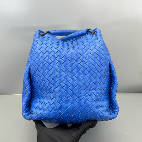 Bottega Veneta Medium Campana Hobo Calfskin Intrecciato Blue