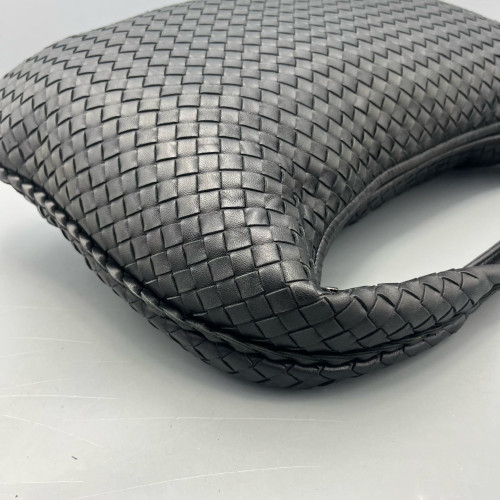 Bottega Veneta Maxi Veneta Hobo Calfskin Intrecciato Black