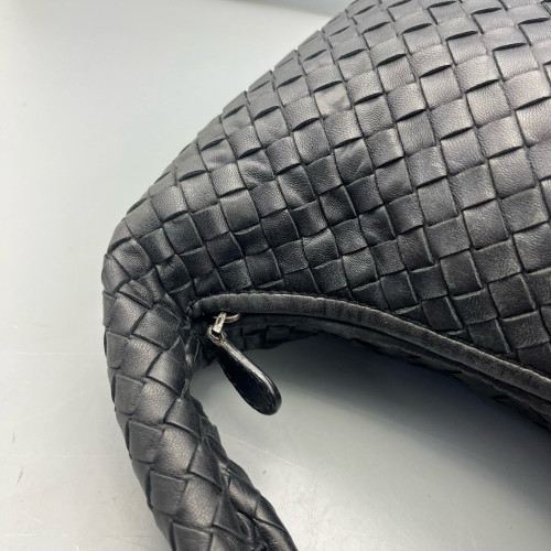 Bottega Veneta Maxi Veneta Hobo Calfskin Intrecciato Black