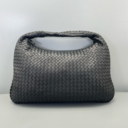 Bottega Veneta Maxi Veneta Hobo Calfskin Intrecciato Black