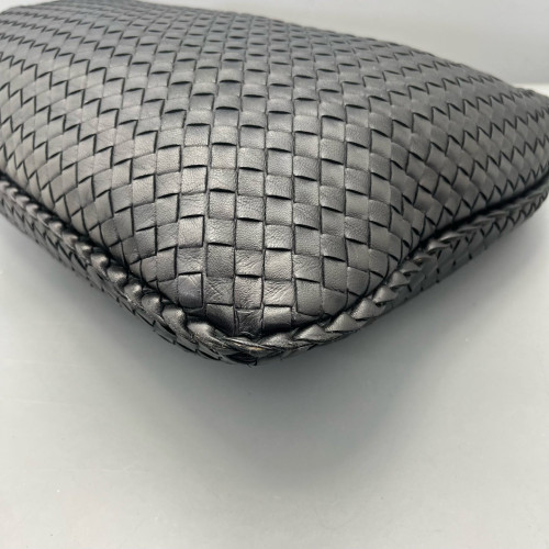 Bottega Veneta Maxi Veneta Hobo Calfskin Intrecciato Black
