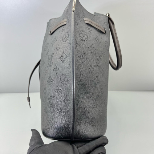 Louis Vuitton Girolata Bucket Bag Mahina Black