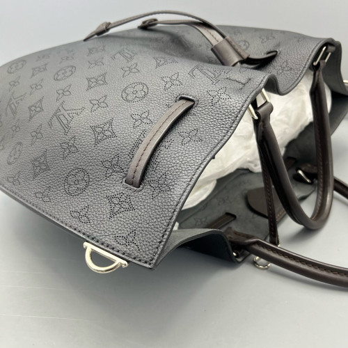 Louis Vuitton Girolata Bucket Bag Mahina Black