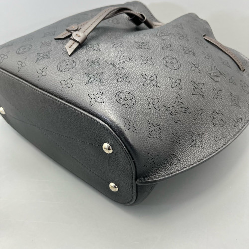 Louis Vuitton Girolata Bucket Bag Mahina Black
