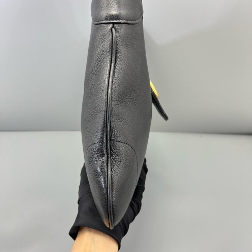 Gucci Medium Aphrodite Calfskin Black