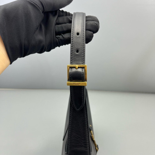 Yves Saint Laurent LE 5 A 7 Hobo Shiny Calfskin Black Yves Saint Laurent LE 5 A 7 Hobo Shiny Calfskin Black
