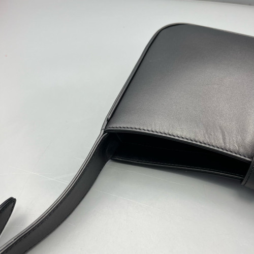 Yves Saint Laurent LE 5 A 7 Hobo Shiny Calfskin Black Yves Saint Laurent LE 5 A 7 Hobo Shiny Calfskin Black
