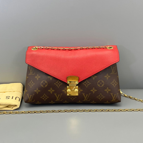 Louis Vuitton Pallas Chain Monogram Brown