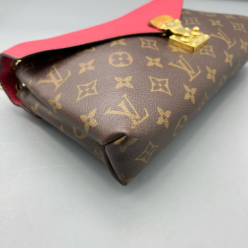Louis Vuitton Pallas Chain Monogram Brown