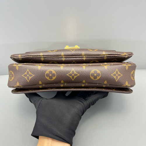 Louis Vuitton Pochette Metis Monogram Brown