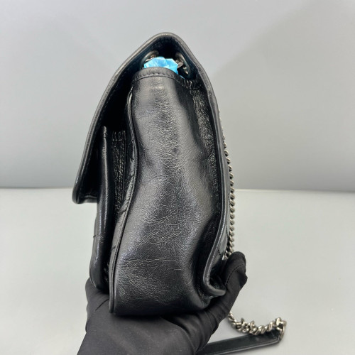 Yves Saint Laurent Medium Niki Messenger Pull Up Leather Black